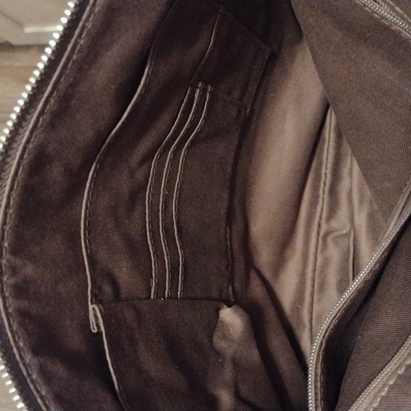 Fossil Pebbled Crossbody Brown - Picture 6 of 10